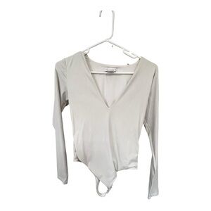 House of Harlow 1960 Cream V-Neck Bodysuit